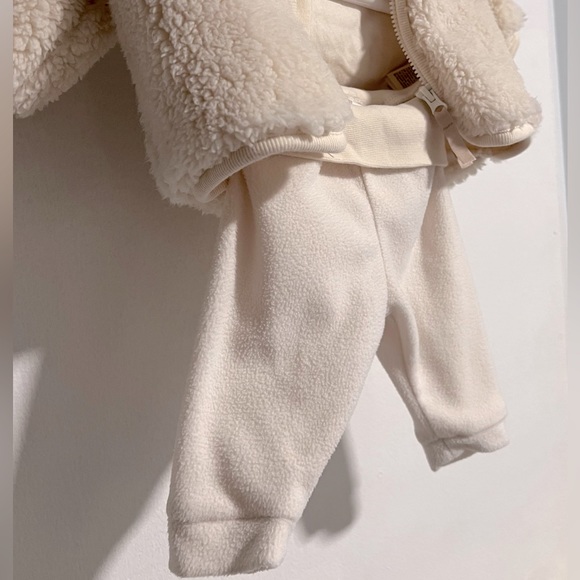 H&M 2-piece Fleece Set - Picture 3 of 4